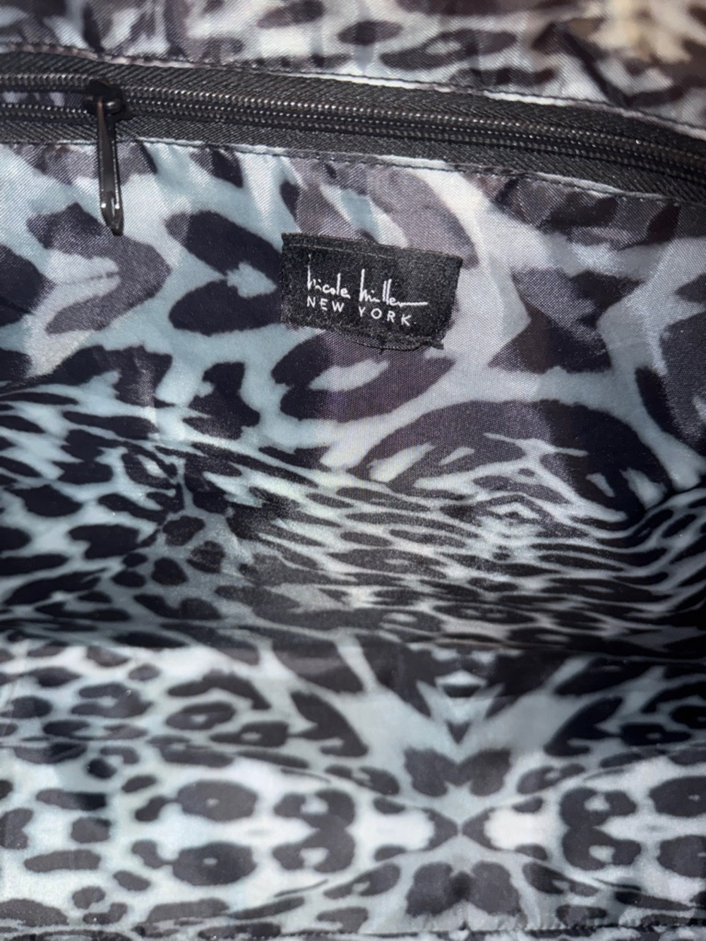 Nicole Miller Tote Bag Womens Large Pink PVC Shoulder Travel Zip Studded NWOT - Picture 5 of 6